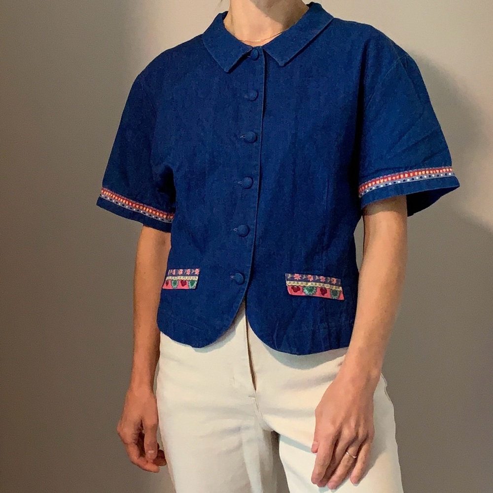 Vintage 1980s Denim Short Sleeve Button Down Shirt with colourful details